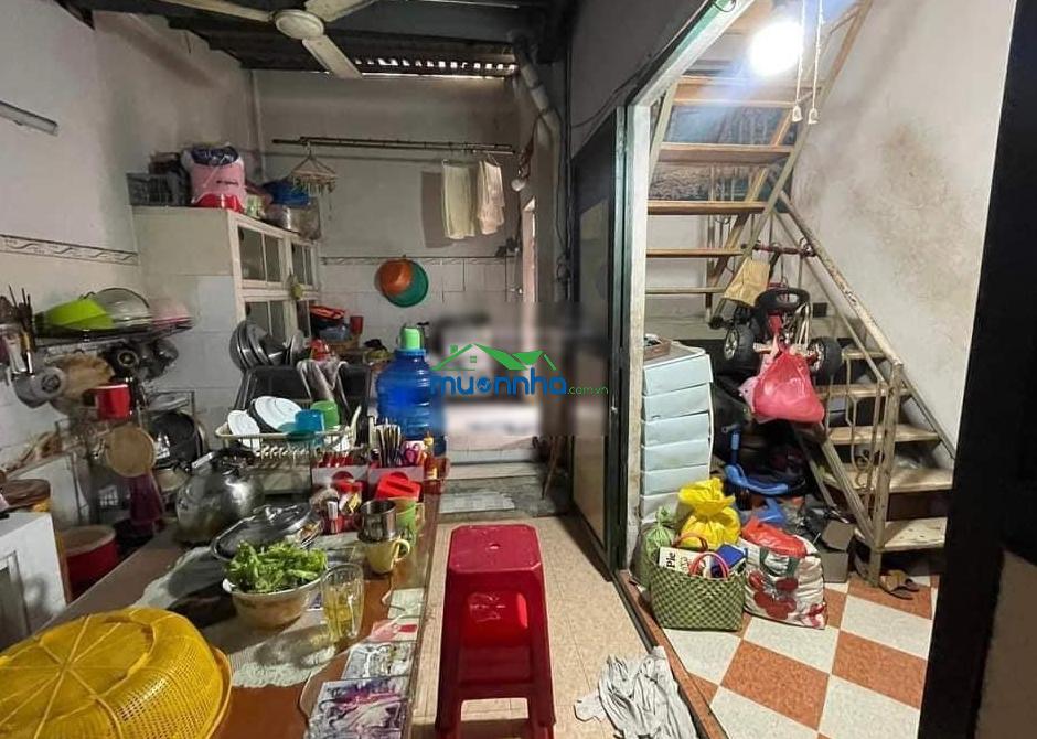Chính chủ cần bán nhà cấp 4, tôn đản, quận 4. ngang 4,4m (bụng nở hậu 8m) dài 22m