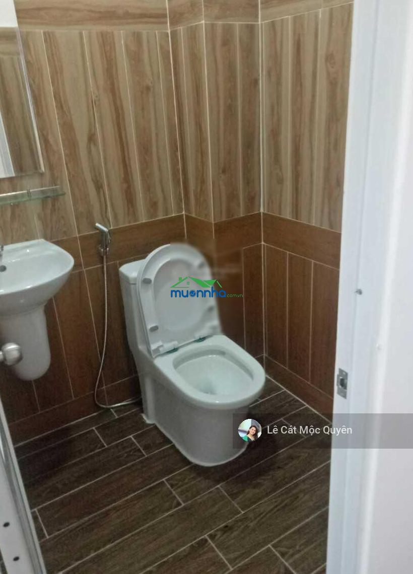 Nhà sổ hồng - 4 pn - ngay cầu thơ du - ngã tư ga - 2,780 tỷ, bank cho vay 1,5 tỷ, có 1,3 tỷ mua ok - 2