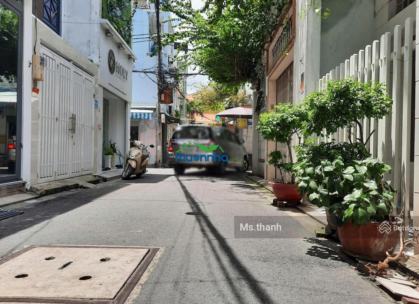 Bán nhà hxh, ngang hiếm 5mx17m, xd 5 tầng, cho thuê 25 triệu/tháng, ngay ngã 4 phú nhuận - 3
