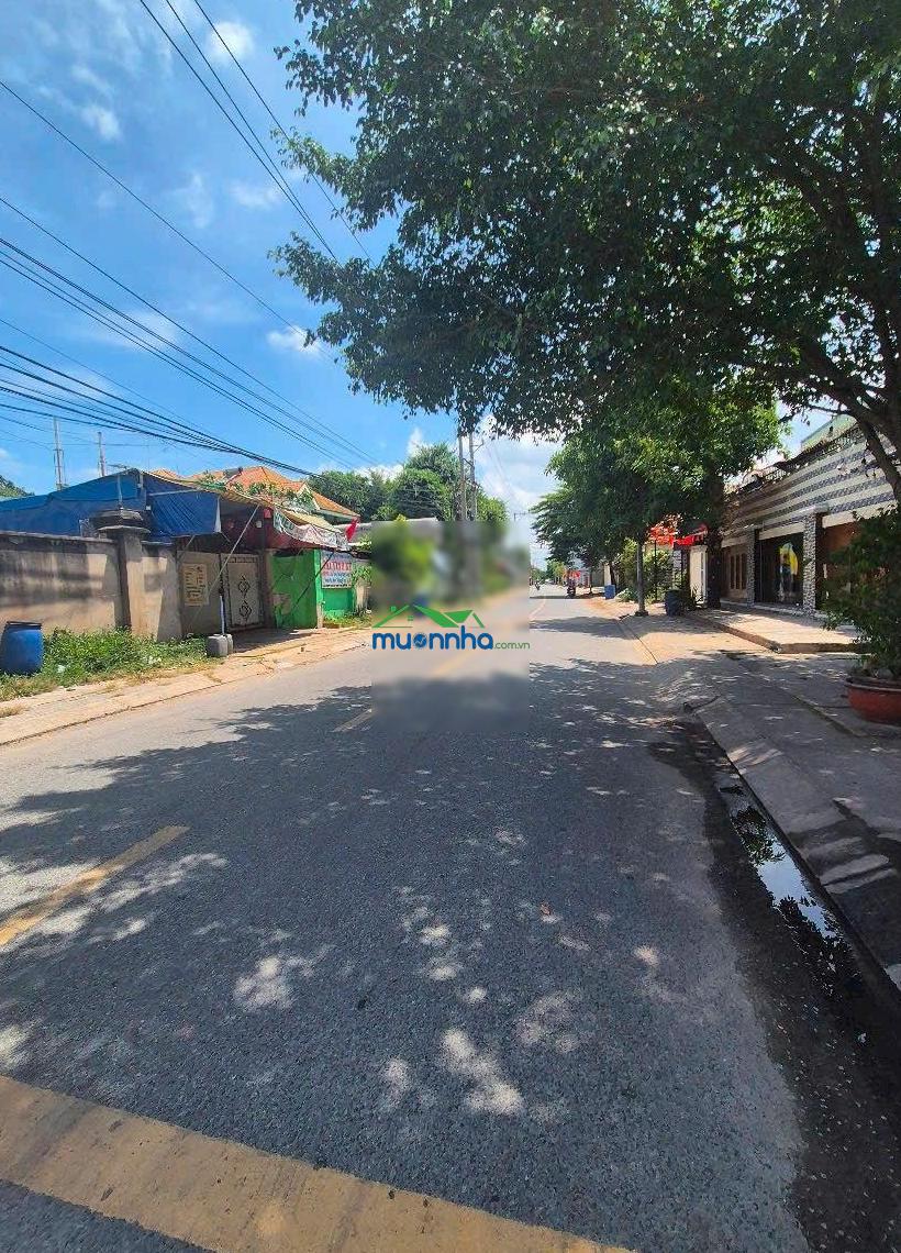 Bán nhà 1/ hà duy phiên vào 70m, tổng khuôn viên 1100m2 có nhà cấp 4 và vườn cây ăn trái
