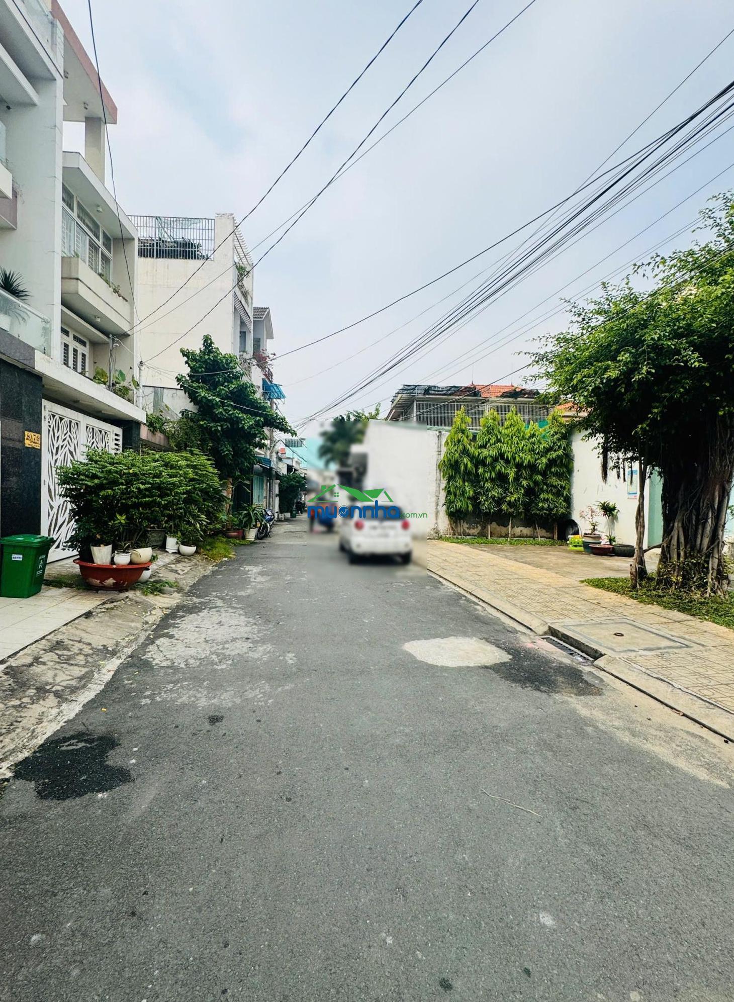 Gò dầu: hẻm nhựa 8m có lề rộng, đối diện công viên nội bộ. dt: 4.5x17m, vuông, nhà 4 tầng còn mới - 2