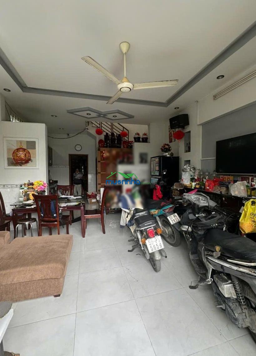 Chủ cần bán nhanh căn nhà đường vườn lài sát bên qgv, do cấp bách cần bán. dt 80m² giá 6 tỷ - 2