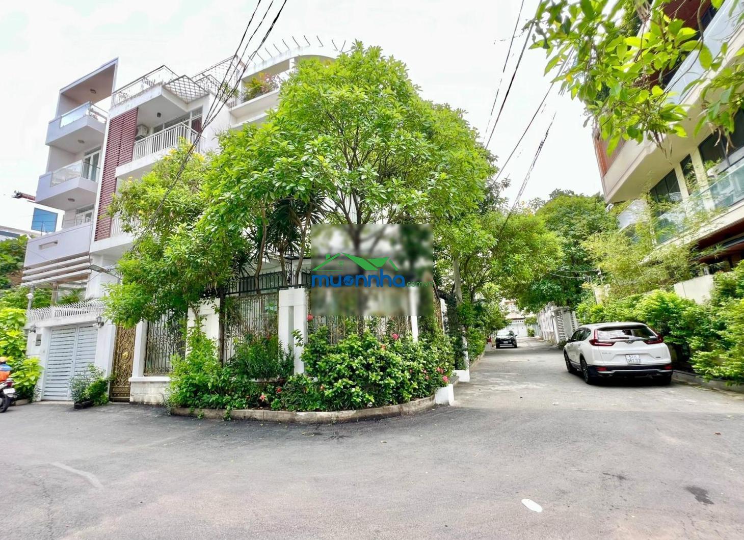 Bán biệt thự 2 mt 793 trần xuân soạn, ngay him lam - dt 176m2 (11x16m) - 3 tầng - giá 23 tỷ - 4