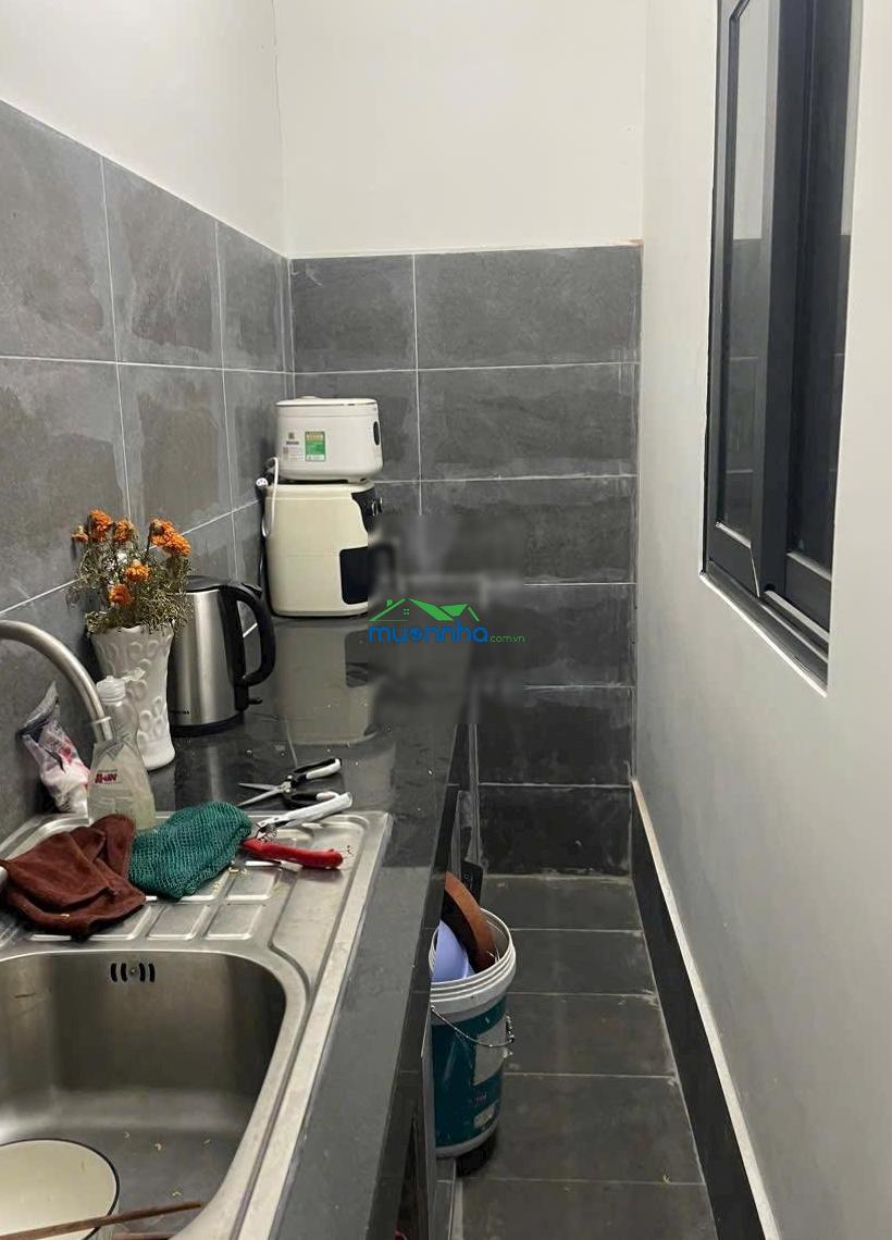 Nhà đường 19 ngay đại học ngân hàng nhà mới hẻm ba gác sổ hồng riêng