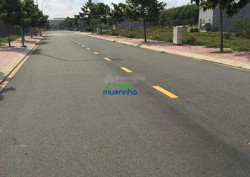 Cần bán lô đất ngay vsip 2 - ngay mặt tiền đt 741 - sổ sẵn - 2