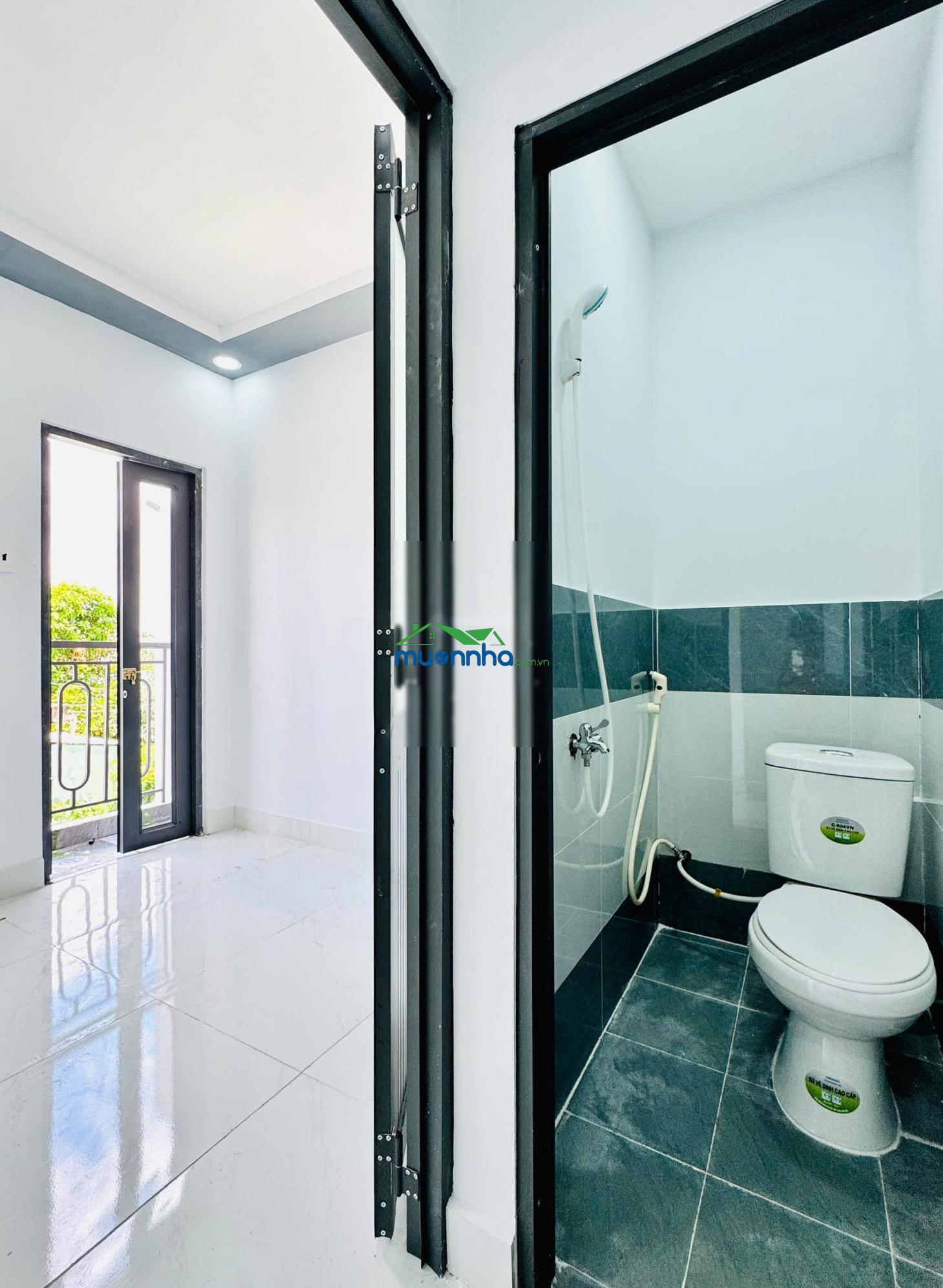 Nhà mới 1 trệt 1 lầu 1 lửng, ngay chợ xuân thới thượng, 2pn2wc, 565tr full bao công chứng