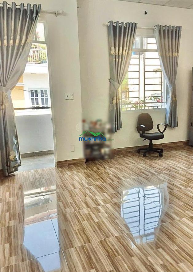 Nhà đẹp ở ngay - huỳnh văn nghệ - tân bình xe hơi đổ cửa dt 76m2 - ngang hiếm 5m - 2 tầng chắc chắn - 4