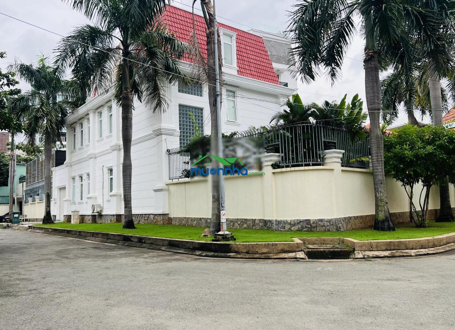 Bán villa sân vườn 356m2 đầy đủ nội thất 56.2 tỷ. nhánh đường nguyễn văn hưởng, thảo điền quận 2 - 2