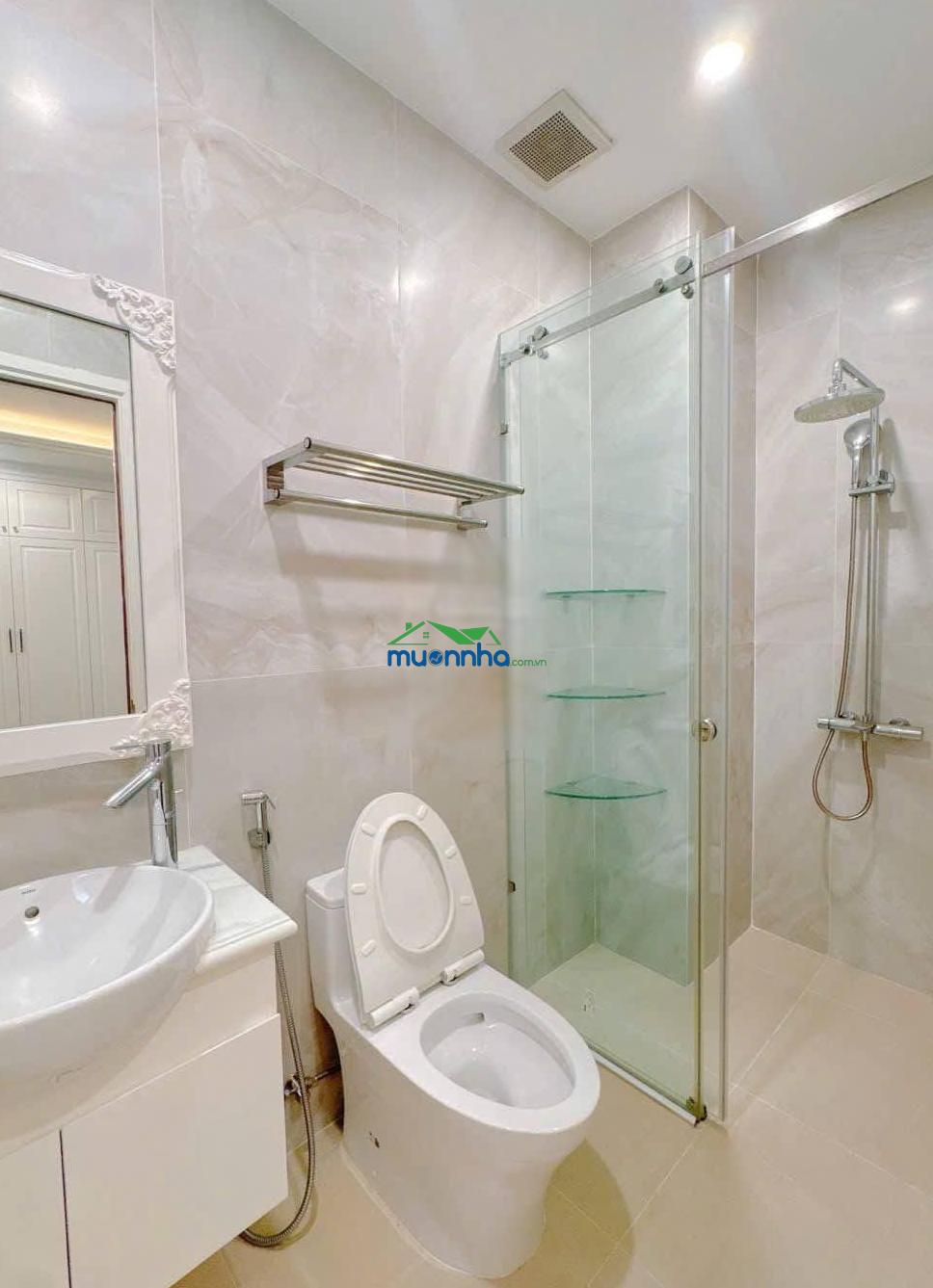 Phan xích long 17 tỷ - nhà mới 5 tầng đẹp lung linh - full nội thất cao cấp vào ở ngay