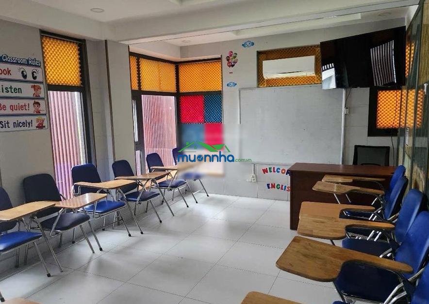 Nhà lê văn lương q7. dt 8,3m x 27m. giá 32 tỷ. 148m2. 4 tầng. gpxd 7 tầng, gần lotte, lâm văn bền