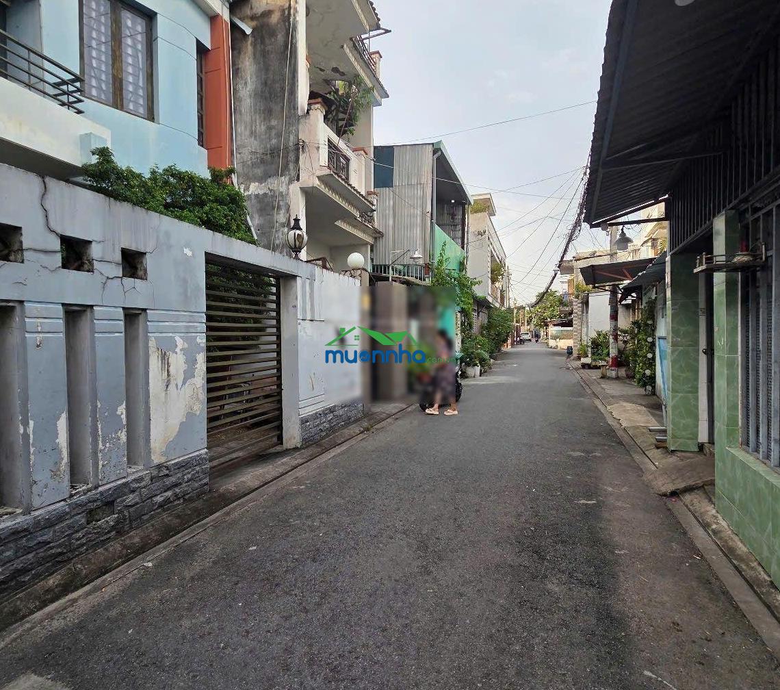 Nhà trường chinh thông ra song hành q12 - đường nhựa hẻm xe hơi - cách song hành, 20m ra