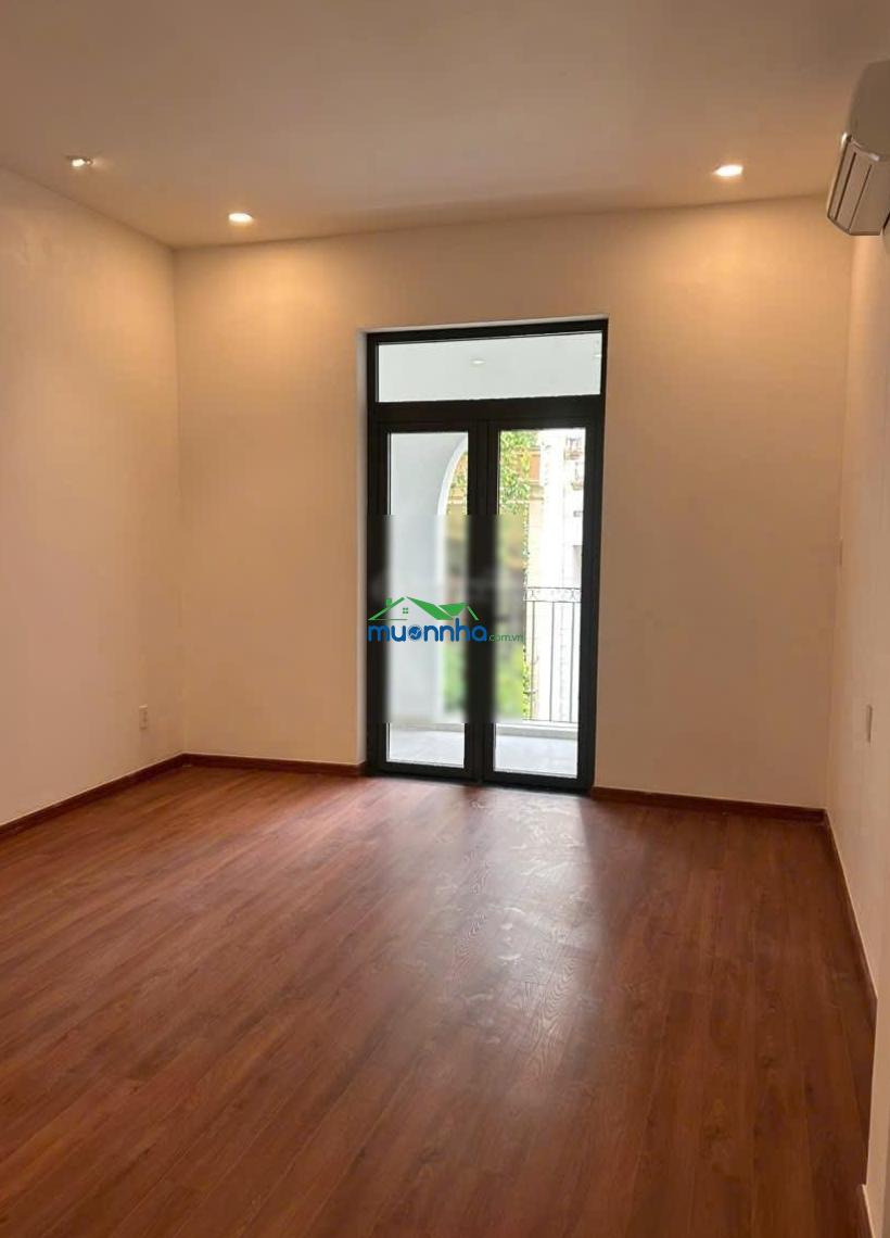 Duy nhất. nhà hxh phan đăng lưu, phú nhuận. dt 4,5x13m vuông vức-3 tầng giá 11 tỷ thương lượng
