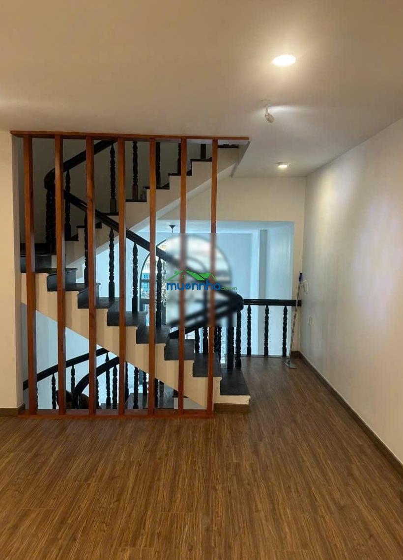 Duy nhất. nhà hxh phan đăng lưu, phú nhuận. dt 4,5x13m vuông vức-3 tầng giá 11 tỷ thương lượng - 2