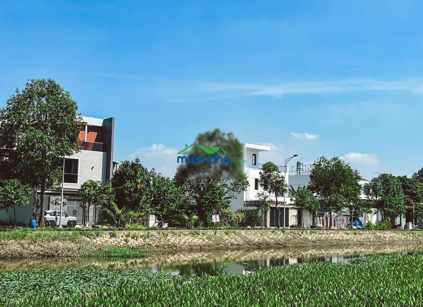 Bán nhà góc 2 mặt tiền đường 22m và 10m - diện tích 240,5m2 (11x23m) - view sông