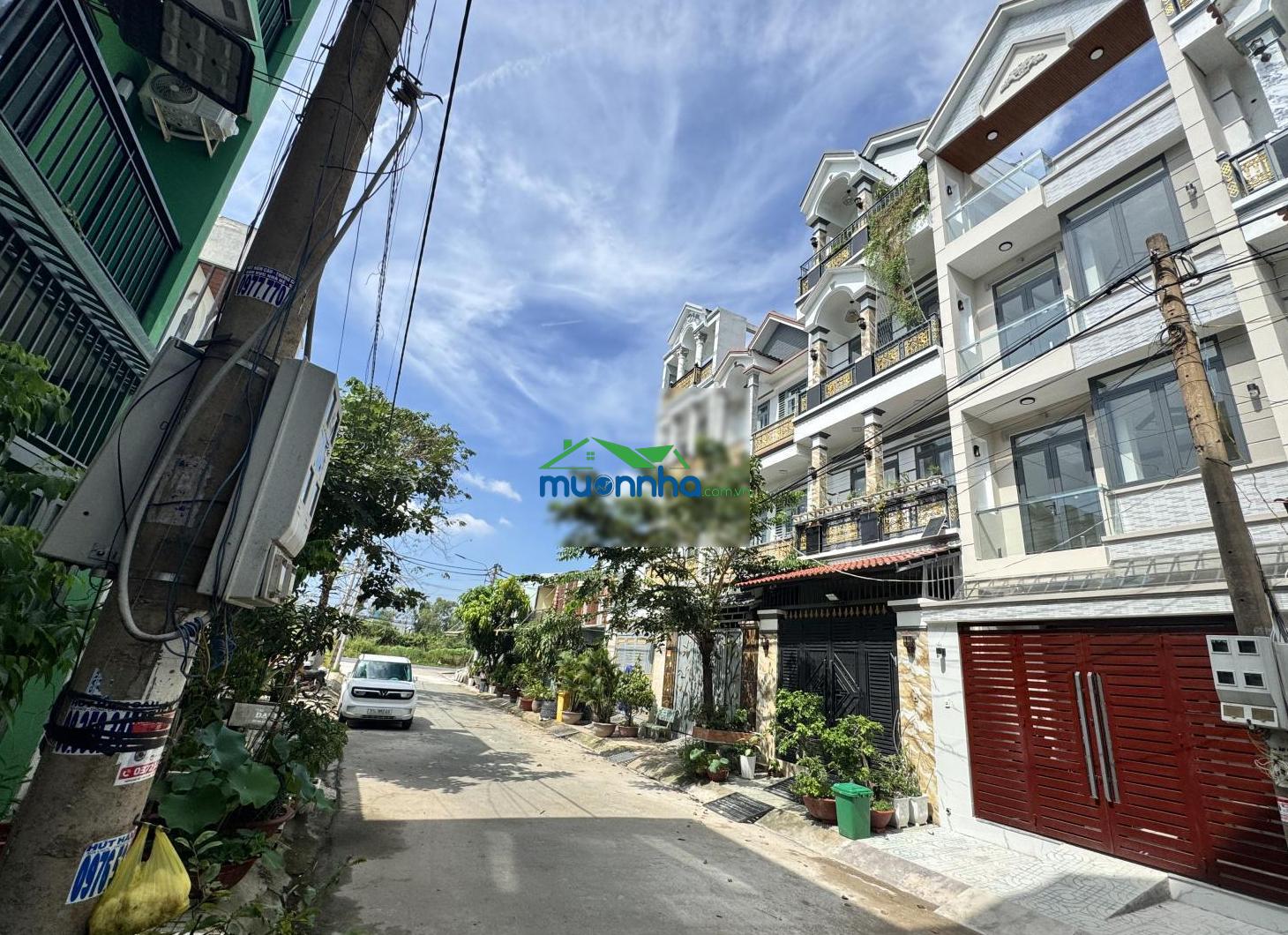 Nhà mới xây shr: 2 lầu 4 phòng ngủ, sân thượng, đường lê văn lương nối dài qua long hậu