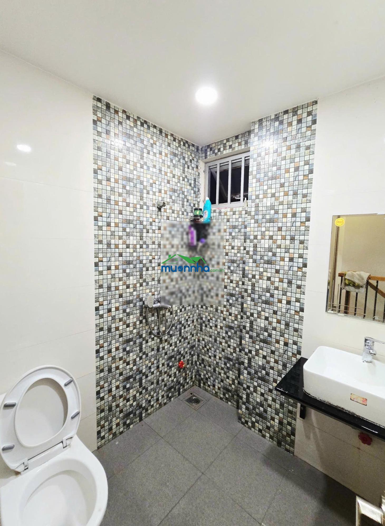 Giảm ngay 700 triệu nhà kiên cố tại trường lưu gần uỷ ban long trường gần chung cư mt east mark - 4