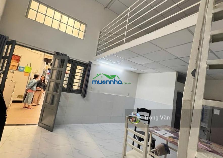 Chdv q4 74,6 triệu/m2 - dòng tiền 9 phòng cho thuê - sổ 172,9 m²