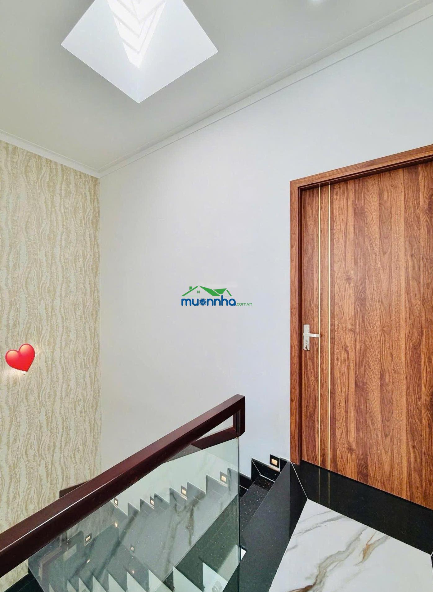 Nhà có phòng ngủ tầng trệt ngay trần tuấn khải -q.5, cho thuê 24tr,giá 3tỷ640/71m2,gần chợ hoà bình - 4