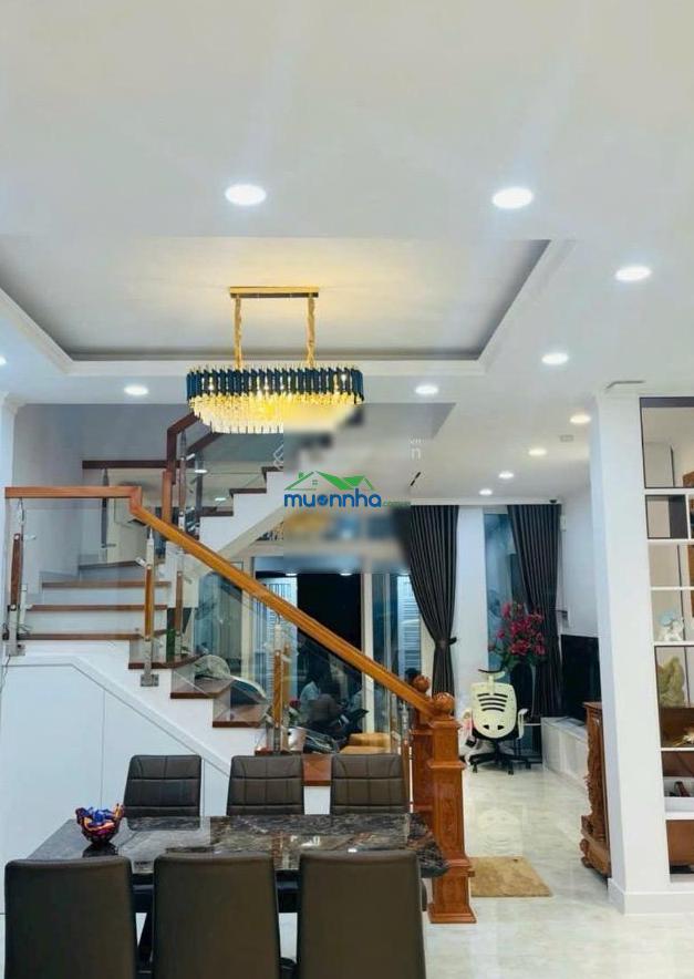 Chủ đi định cư nước ngoài cần bán nhanh nhà nội thất cao cấp - khu kiến thiết - giá chỉ 8,99 tỷ. - 2