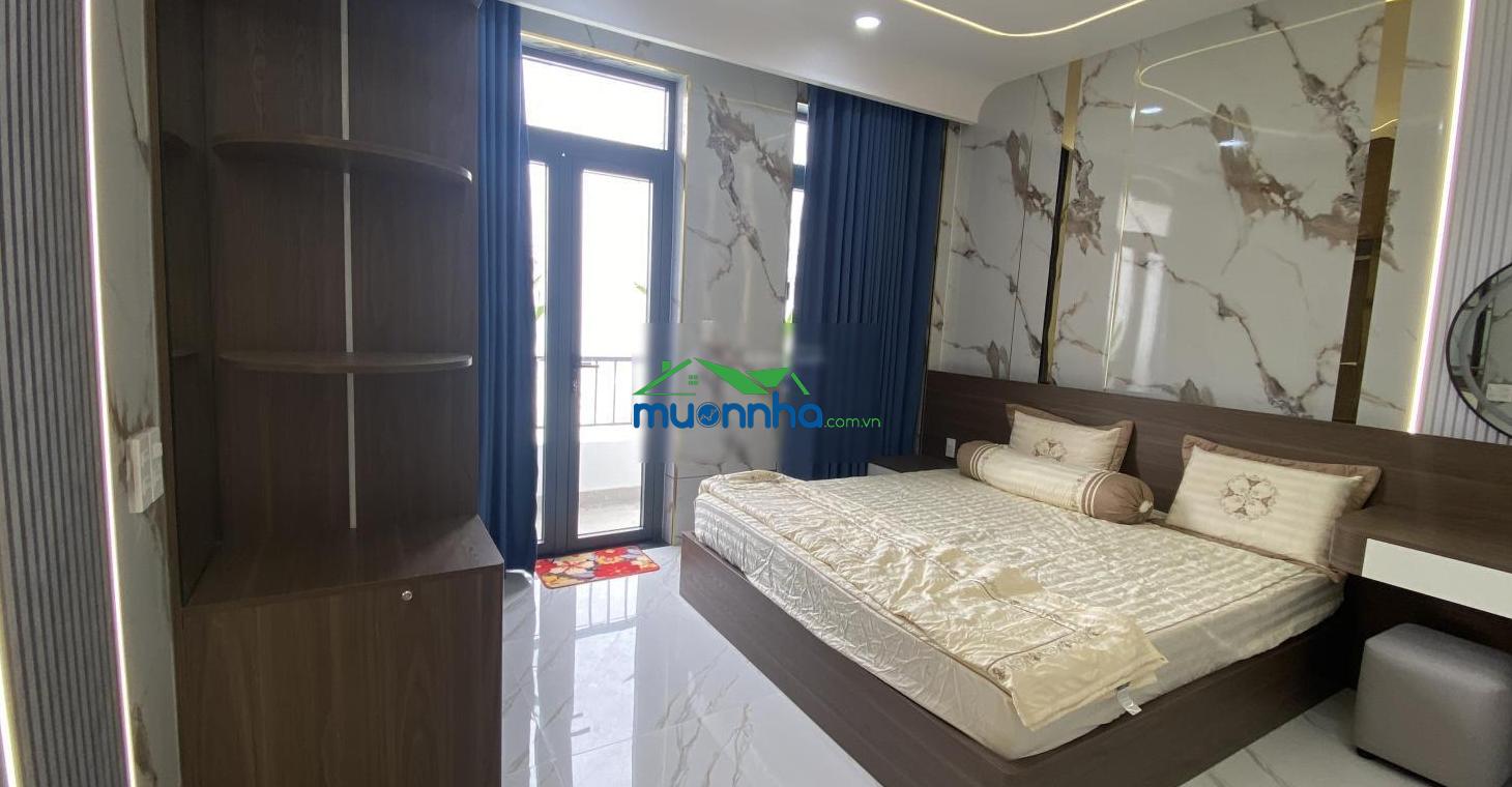 Nhà 1 trệt 1 lửng 3 lầu trước cổng trường học, full nội thất giá 6.8 tỷ, lh 0932 130 *** - 3