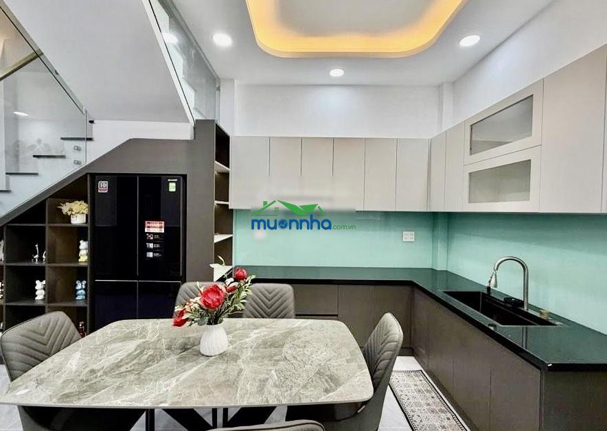 Bán nhà gần nguyễn thị thập, ngang 5mx12, 3 tầng, xe hơi 7 chỗ vô nhà, chỉ 7.3 tỷ