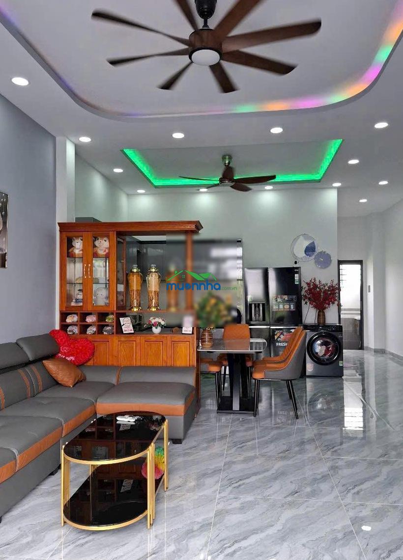 Bán nhà mặt tiền kênh nhà vuông 5,5x17=95m² view đẹp 2 tầng giá 3 tỷ 6 tl - 2
