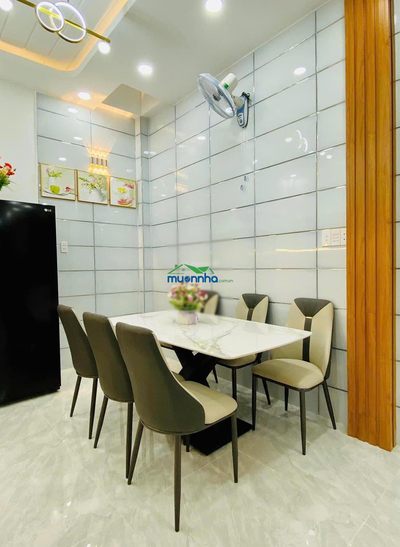 Bán nhà 42m2 lê quang định,bình thạnh xây dựng 4 tầng giá 3tỷ050.gần chợ bà chiểu. hẻm 6m. sổ riêng - 2