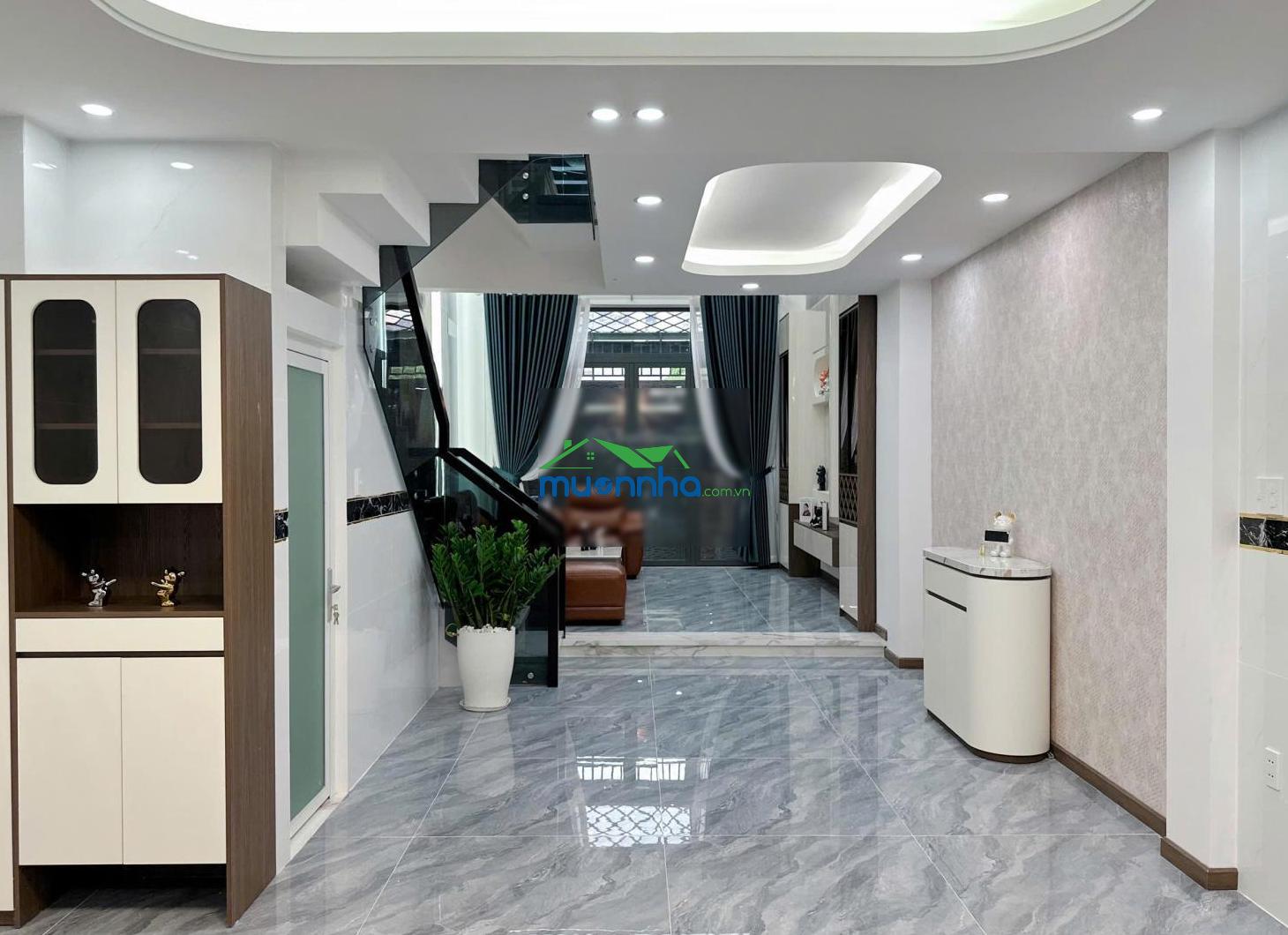 Góc hai mặt tiền ngay chợ (4,5m x 15m) - 5pn + 6nvs - đường thông 7m - ngay công viên hồ trái tim
