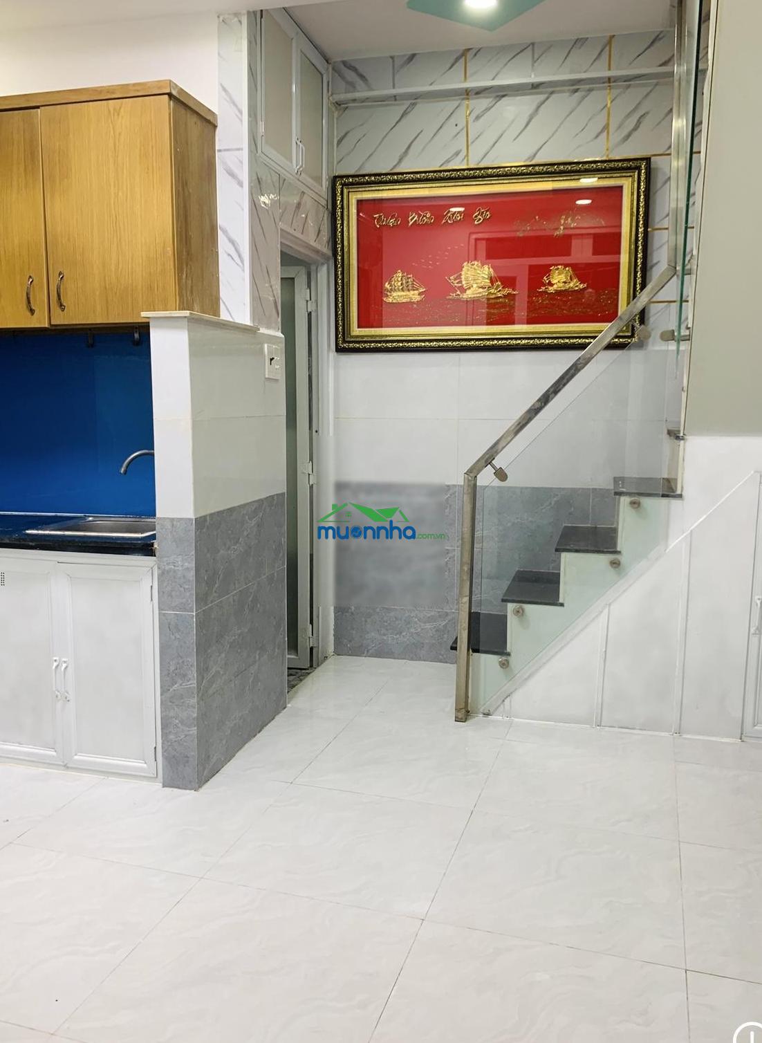 Tôi bán nhà 52m2 sd 1 trệt, 2 lầu đúc, sát hẻm xe hơi, giấy tờ hợp lệ, tuyệt đẹp. giá: 1,38 tỷ - 4