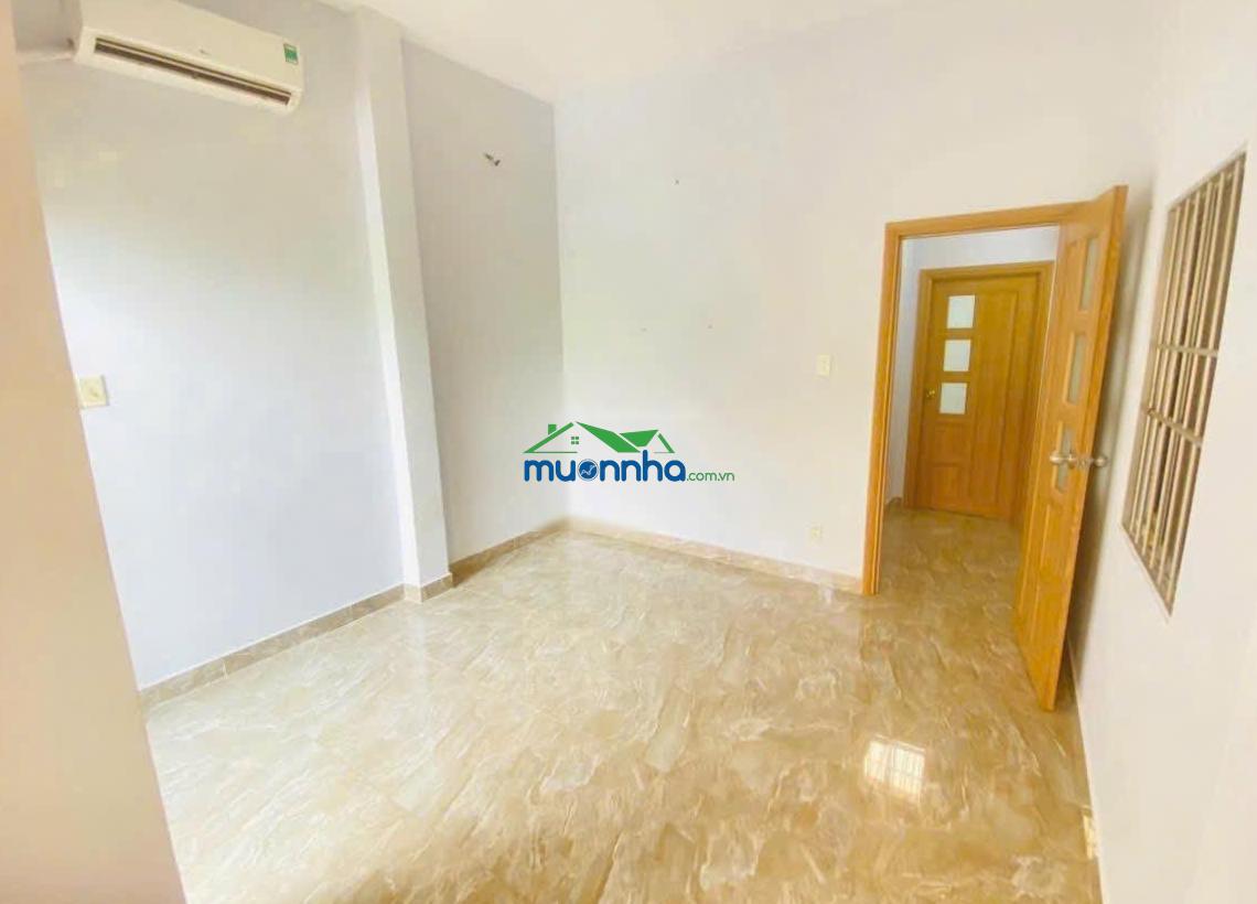 Bình thạnh chợ bà chiểu 35m² - 4 tầng btct 5 pn chỉ 4.95 t chủ bán nhanh vị trí đẹp sát quận