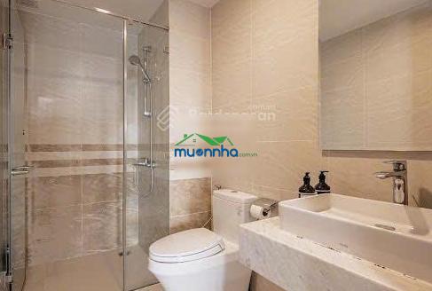 Thuê saigon royal 2pn2wc 88m2 ban công view sông,bitexco sát bến vân đồn q4 sát q1-lh 0775 924 ***