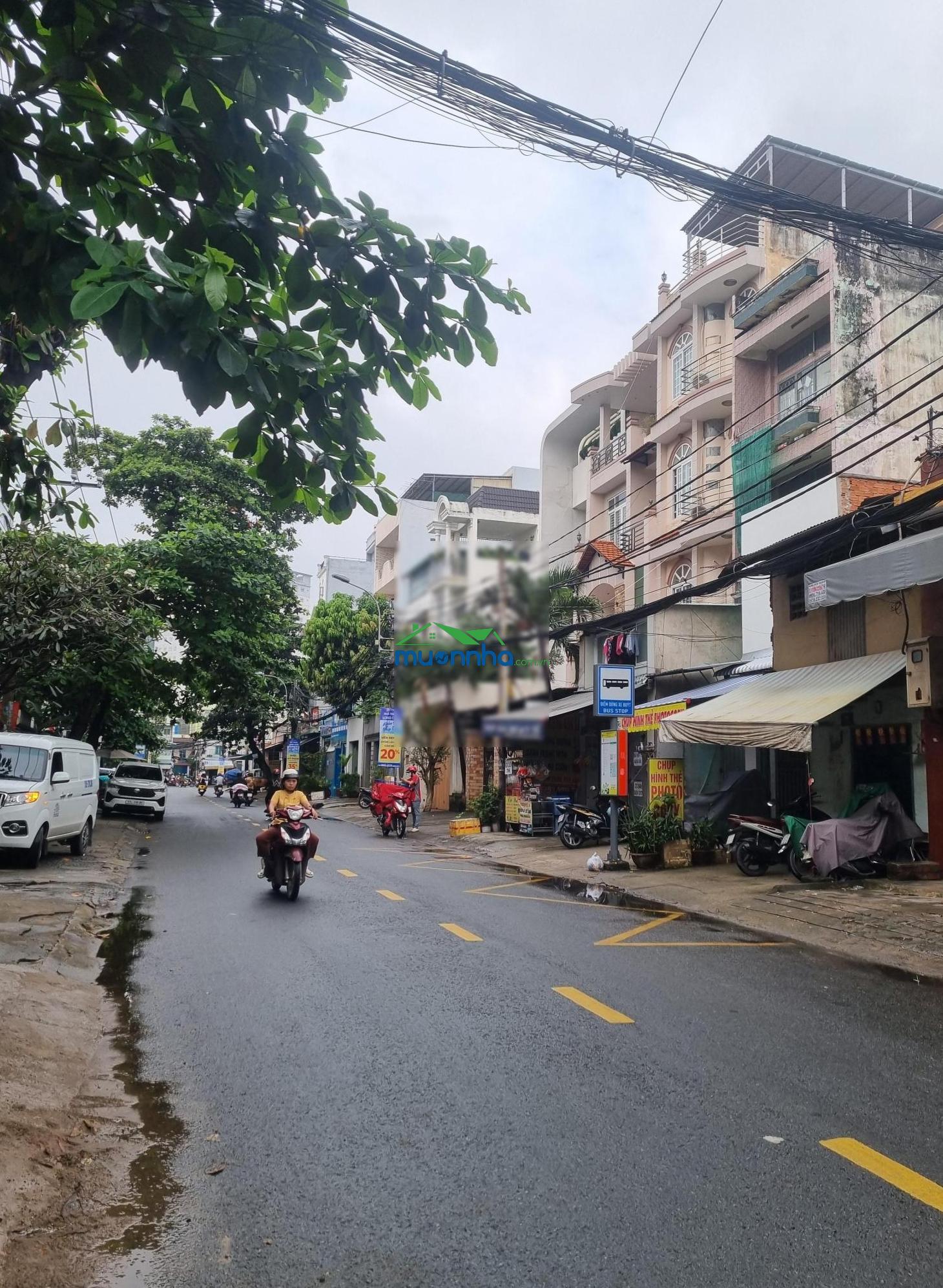 Nhà bán đ. khuông việt - giáp q. tân bình - 1 sẹc - xe hơi đỗ cửa - 82 m2 - 6,x tỷ - 3