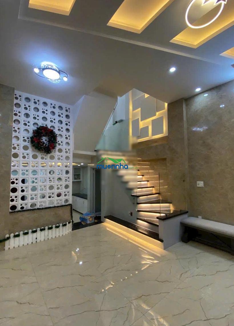 Bán gấp căn nhà, đường nguyễn thái sơn, p5, gò vấp. 63m2 (4m x 15m) giá 5.3 tỷ đối diện vincom