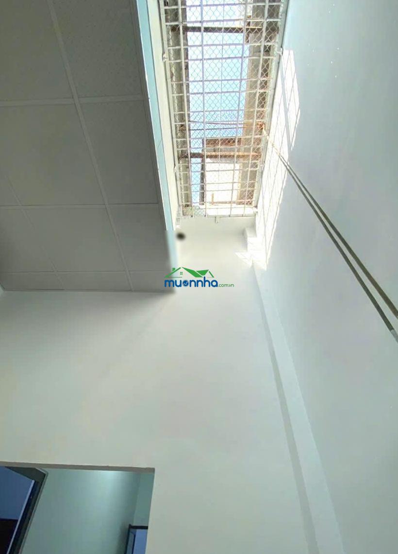 Lê thị bạch cát gần lê đại hành 86.4m2 (4.8x18)m giá tốt