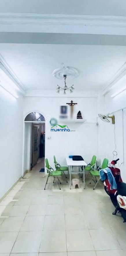 Bán nhà đường hùng vương quận 10, hẻm xe hơi 6m - ngang 3,5m - dài 12m, 2tầng btct - giá chỉ 7,9tỷ