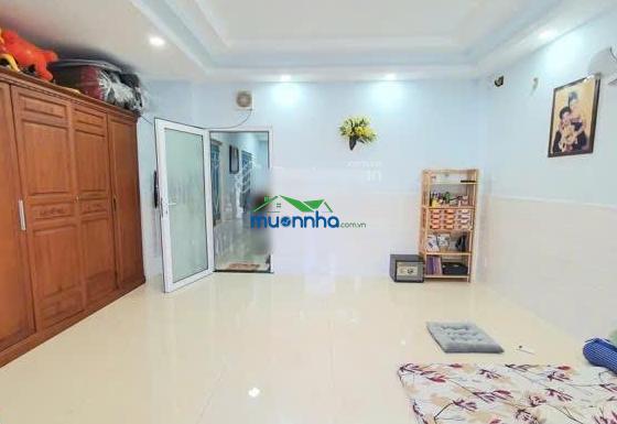 Nhà 3 tầng - 12 tỷ, 129m2 - sân bay tsn - phạm văn đồng - đường oôt thông - 2
