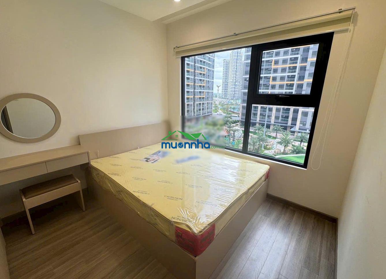 Cần cho thuê căn hộ kingston residence. dt: 74m2, 2pn ,2wc. giá: 22tr/th. lh: 0365 695 ***