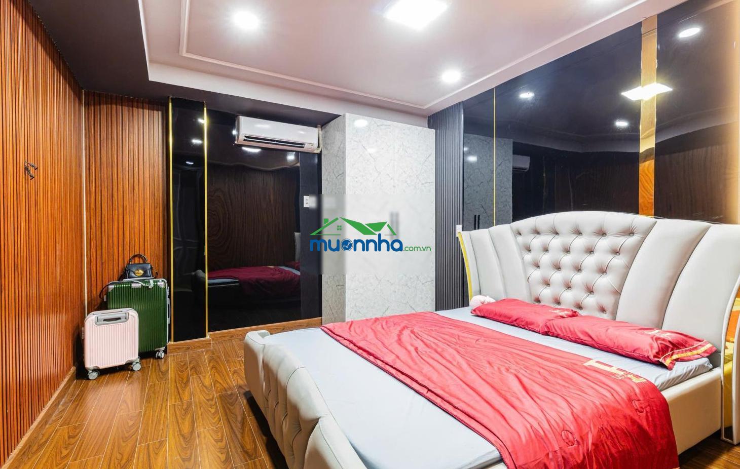 Chdv siêu vip - nhà 6 tầng - 20 phòng - full nội thất cao cấp - tự khai thác 120tr/tháng