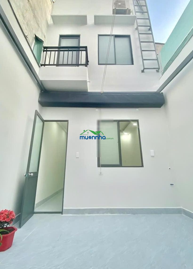 Nhà đẹp 2 tầng 119,2m2 diện tích sử dụng, có sân vườn sau nhà đường huỳnh tấn phát - quận 7 - 3