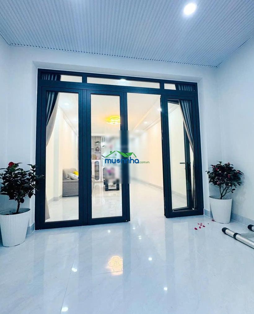Nhà đẹp 2 tầng 119,2m2 diện tích sử dụng, có sân vườn sau nhà đường huỳnh tấn phát - quận 7 - 4