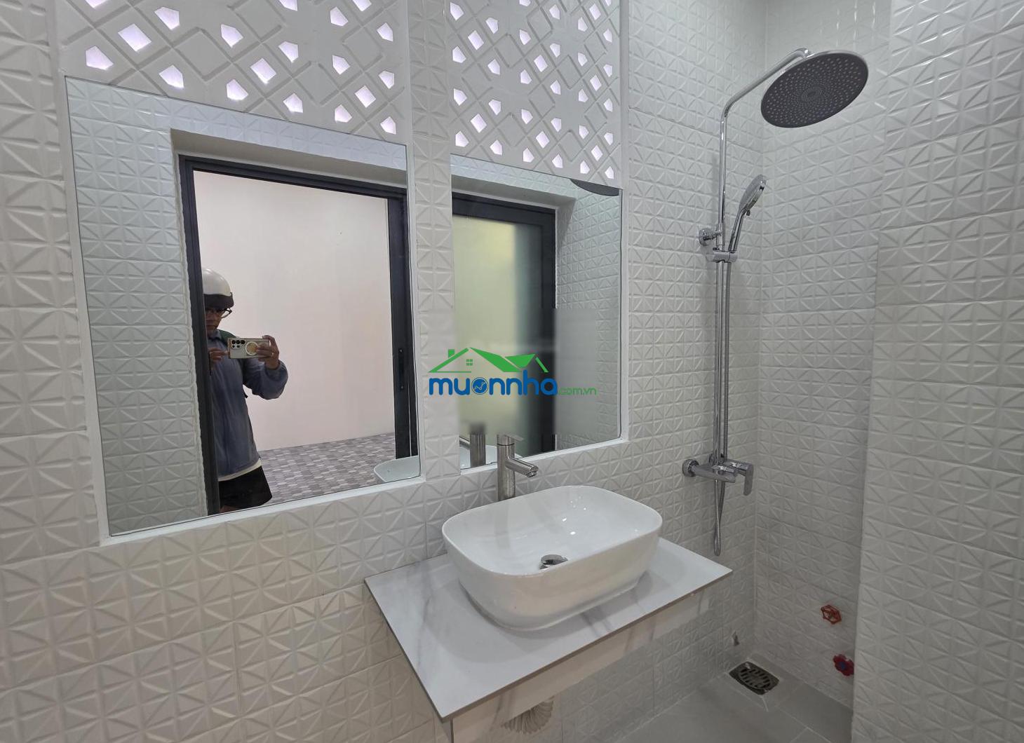 Nhà phố hiện đại mt hẻm kdmb huỳnh tấn phát - tân phú q7