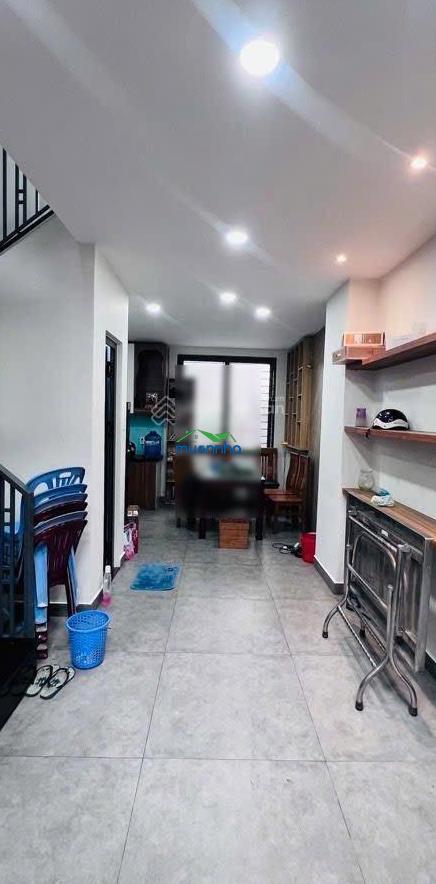 Bán nhà tân hưng. diện tích 133,7m2 (4 tấm 5pn). sổ hồng, hoàn công. hẻm thông nhiều phía. chỉ 7 tỷ