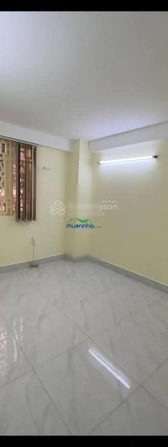 Nhà ngay trung tâm phố tây bùi viện quận 1 hẻm ô tô thông - nhà có dòng tiền cho thuê tốt mỗi tháng