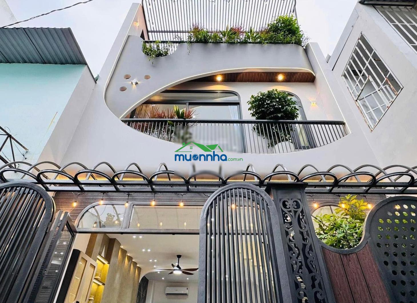 Bán nhanh căn bàn cờ giá 4tỷ990/72m2. gần chợ bàn cờ. đang cho thuê được 26 triệu tháng
