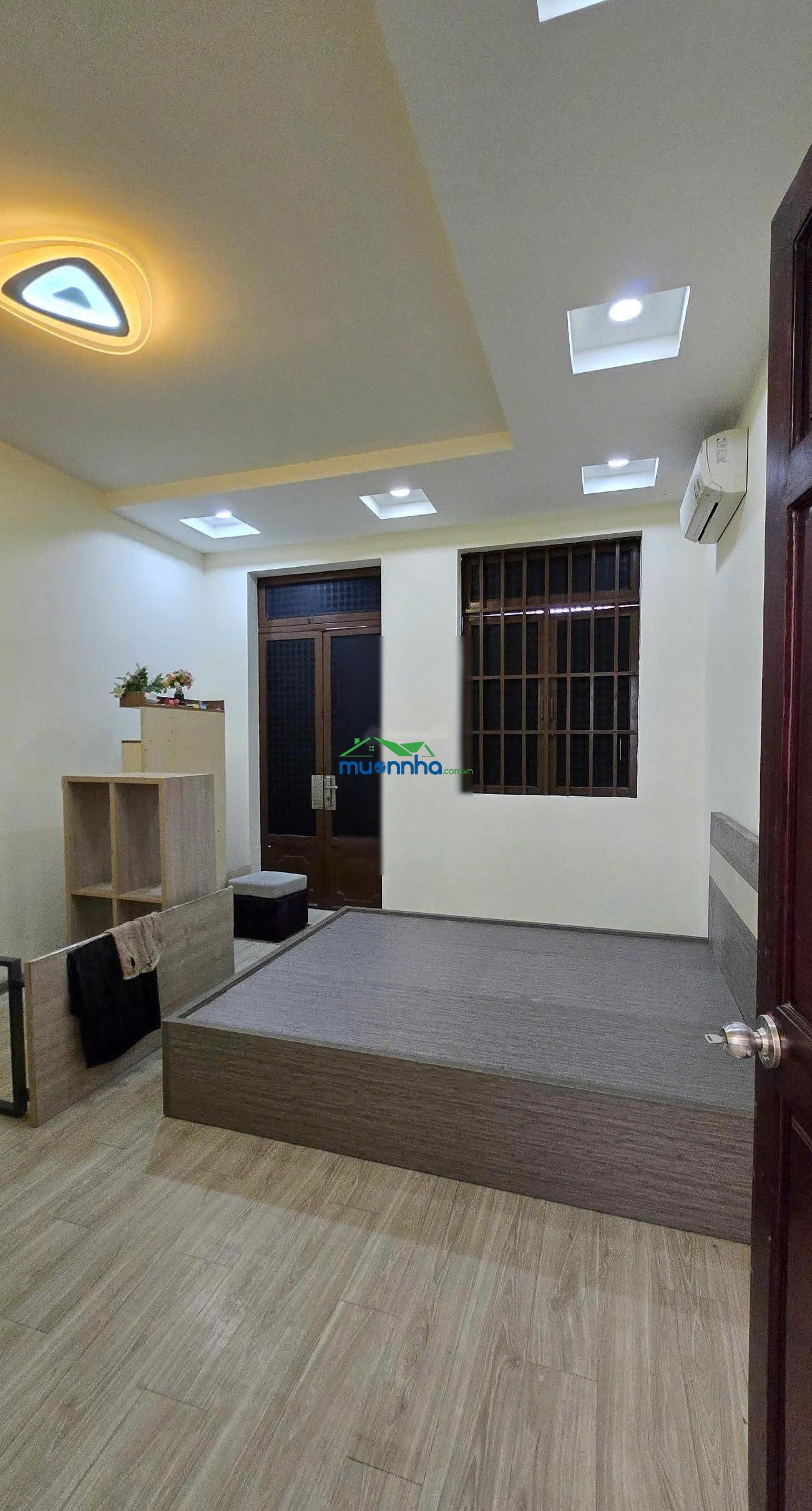 Bán nhà khu sân bay hxh nguyễn văn công, p. 3, dt: 4.1*17m, 2 tầng, giá: 7 tỷ - 2