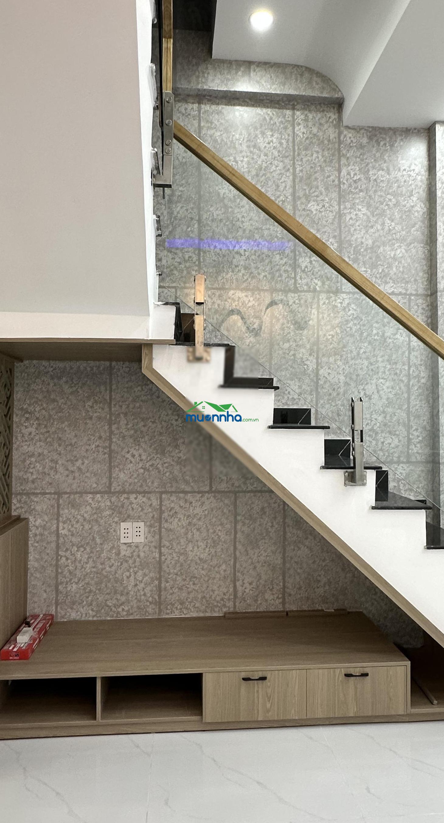 Bán nhà bình tân, đường ao đôi - nở hậu tài lộc - đường 2 xe tải né nhau - 83m2 sd - giá 5.1 tỷ - 4