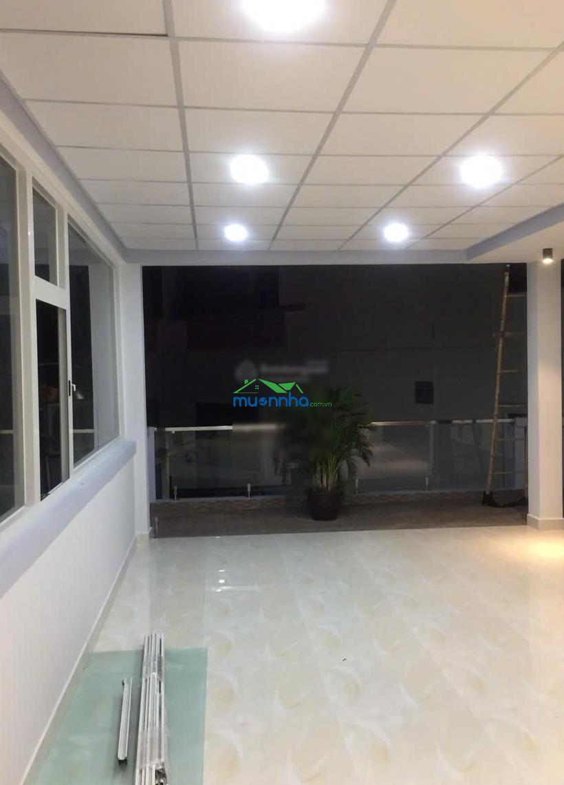 Bán nhà căn góc trần phú quận 5 - ngang 5.1m hiếm, dòng tiền 400tr/năm, sát mặt tiền, giá 9,29 tỷ