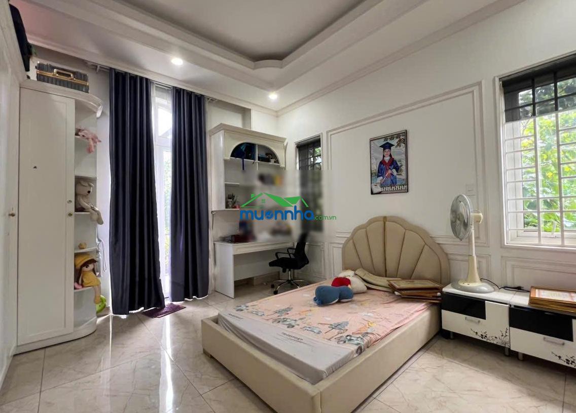 Cho thuê biệt thự sân vườn 600m2 3pn full đồ mặt tiền nguyễn đức thuận gần trường việt anh