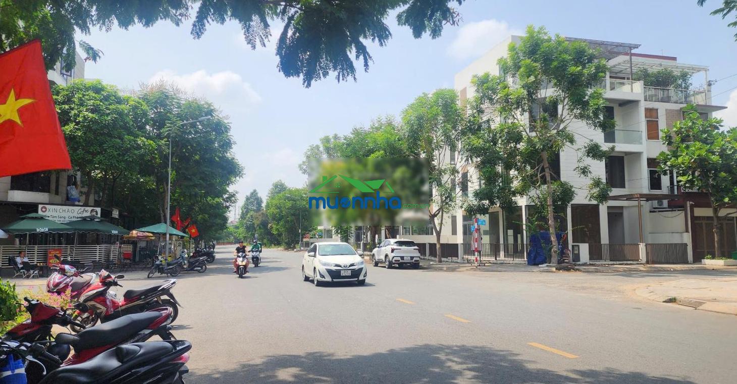 Nhà dt: 7x17m 1 trệt 4 lầu - có 12 phòng chdv cho thuê 45tr - sổ hồng chính chủ