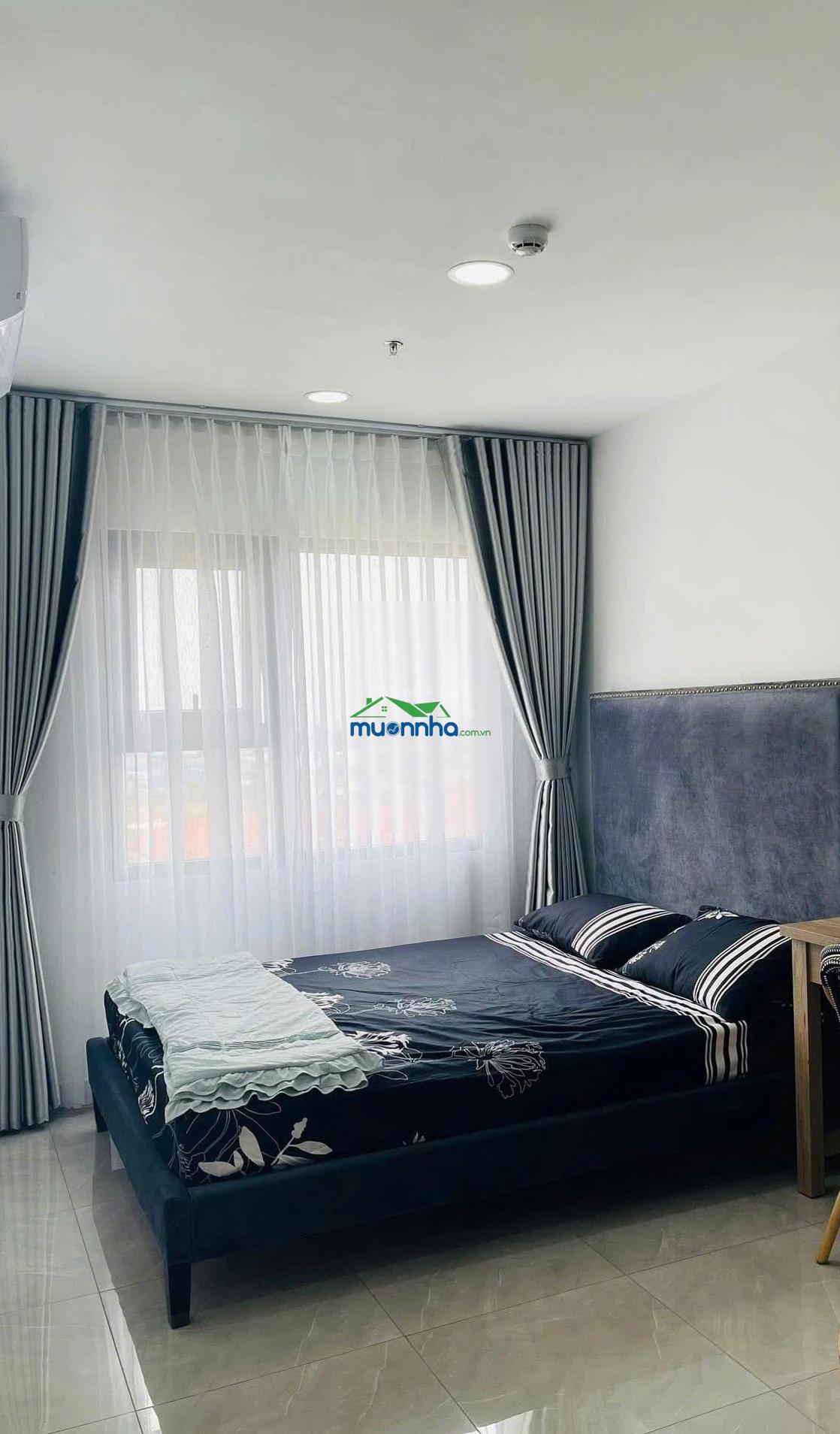 Cho thuê studio 33m2, full nội thất cao cấp, 4,5 triệu/tháng, có hồ bơi công viên đầy đủ